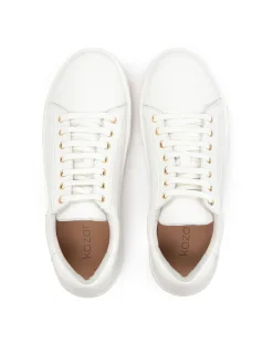 Białe minimalistyczne sneakersy ze skóry