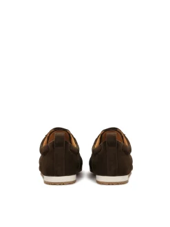 Brązowe sneakersy z zamszu
