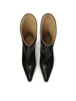 Czarne botki z szeroką cholewką