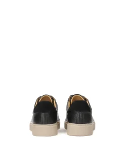 Czarne buty męskie w sportowym stylu