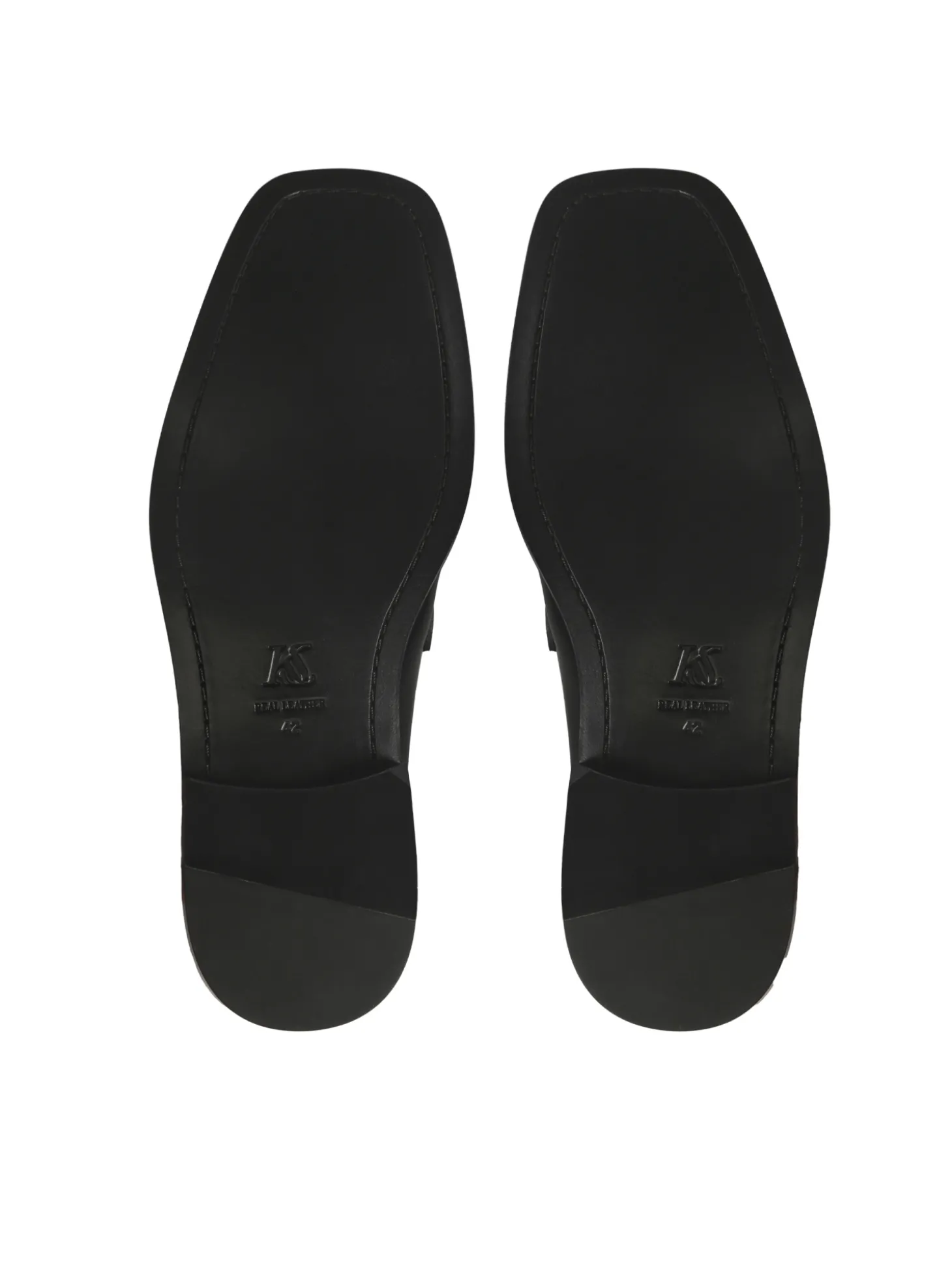 Czarne loafersy z biżuteryjną ozdobą