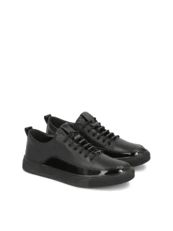 Czarne skórzane sneakersy męskie z lakierowanymi wstawkami