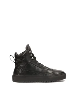 Czarne sneakersy z wysoką cholewką i sznurowaniem