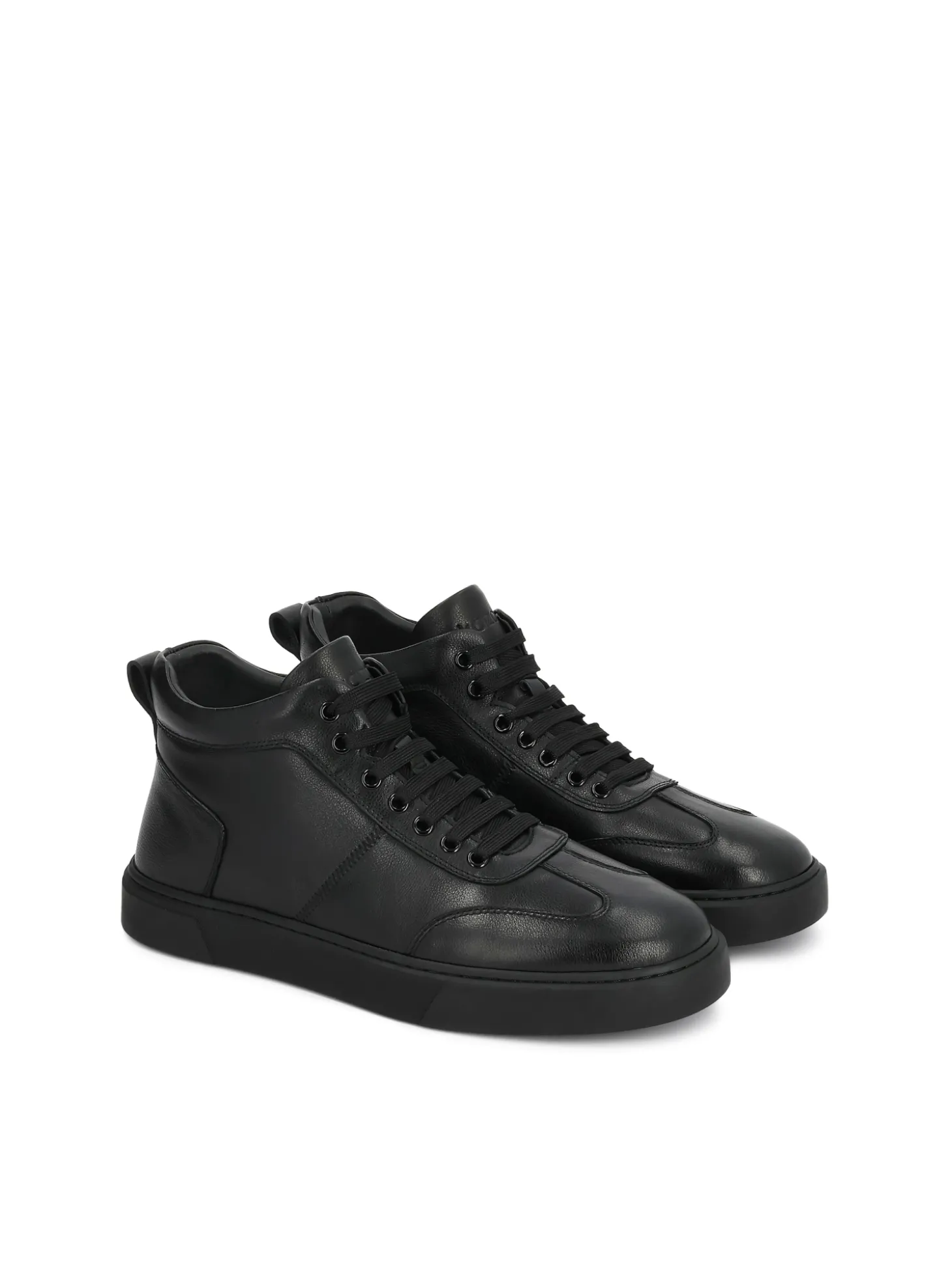 Czarne sznurowane sneakersy ze skóry