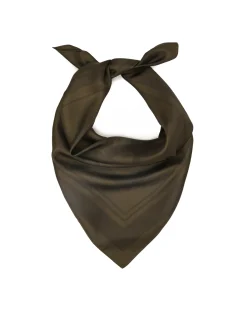Elegancka apaszka o kwadratowym kształcie