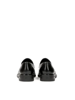 Eleganckie skórzane loafersy z klamrą