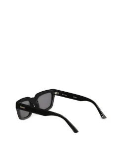 Klasyczne czarne okulary przeciwsłoneczne wayfarer