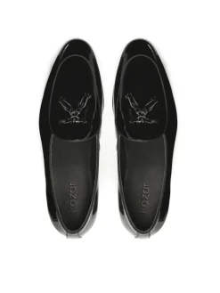 Lakierowane czarne loafersy z chwostem