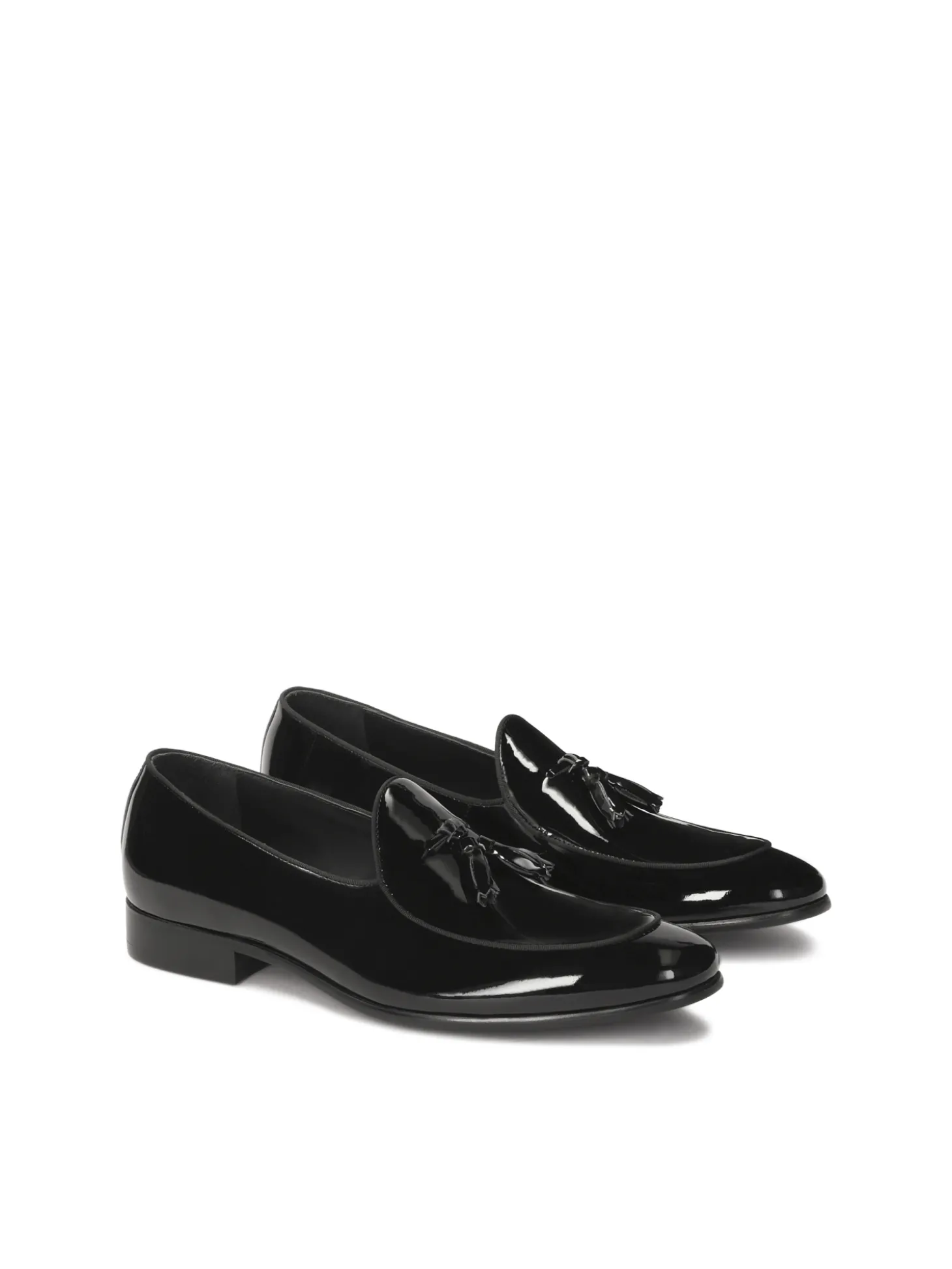 Lakierowane czarne loafersy z chwostem