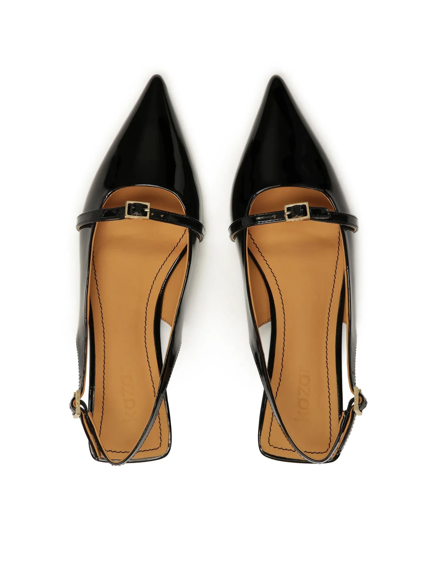 Lakierowane płaskie czółenka slingback