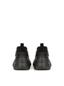 Nowoczesne czarne sneakersy damskie na grubej podeszwie