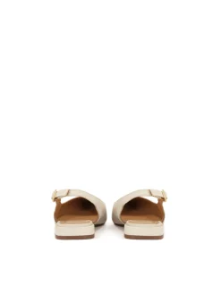 Płaskie czółenka slingback