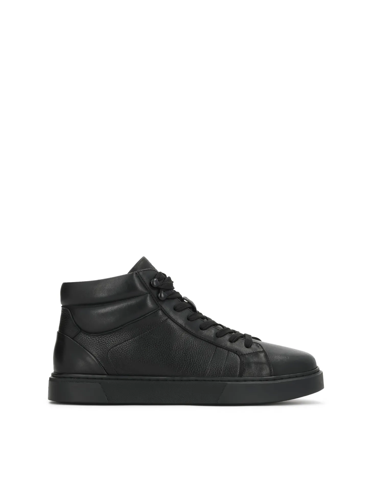 Ponadczasowe wysokie sneakersy z czarnej skóry