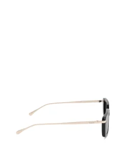 Prostokątne okulary w czerni z metalowymi zausznikami