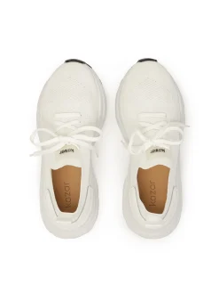 Przewiewne białe sneakersy z tkaniny