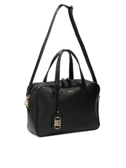 Skórzana torebka o geometrycznym kształcie