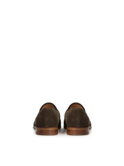Zamszowe loafersy męskie w brązowym kolorze
