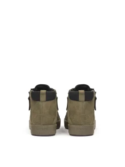 Zielone sneakersy z zamszu
